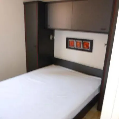 Βίλα 6 Pers, 2 Chambres, 1 Mezzanine, 2 Salle De Bain, Terrasse + Piscine + Parking, Proche Plage - Ref Para84 *